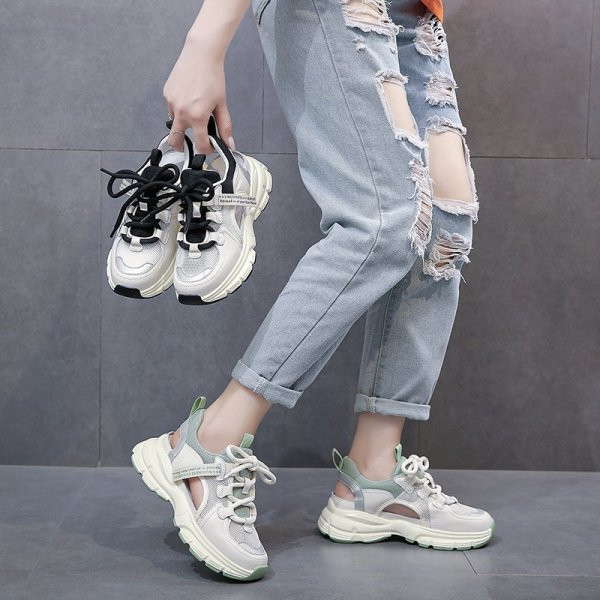 Καλοκαιρινά γυναικεία πάνινα παπούτσια με πλέγμα και ανοιχτά μέρη