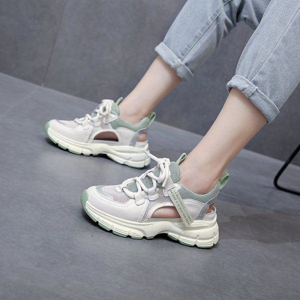 Καλοκαιρινά γυναικεία πάνινα παπούτσια με πλέγμα και ανοιχτά μέρη