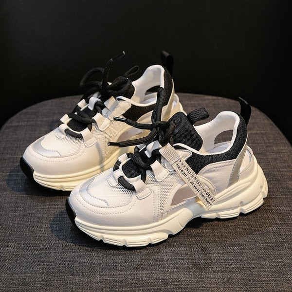 Καλοκαιρινά γυναικεία πάνινα παπούτσια με πλέγμα και ανοιχτά μέρη