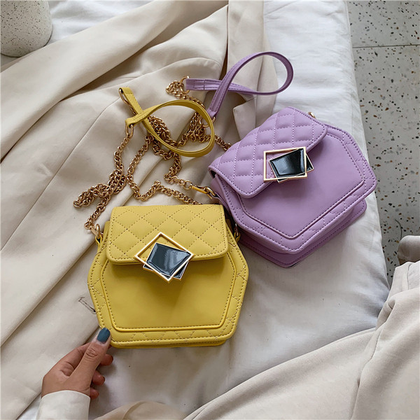 Stiilne pandla ja pika sangaga naistekott