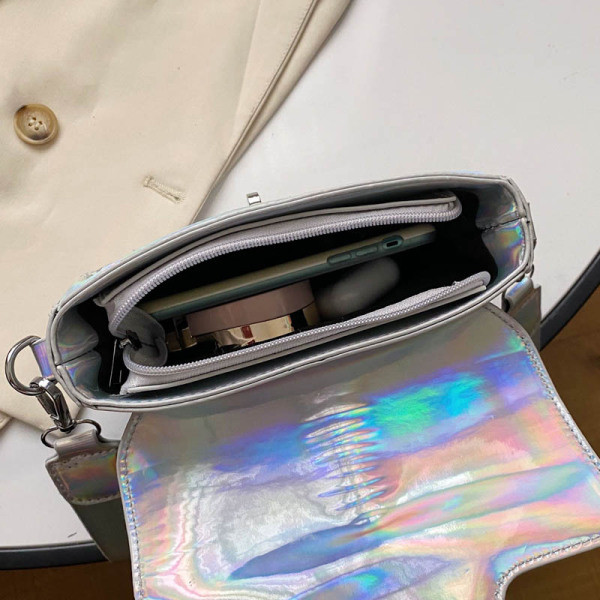 Κομψή γυναικεία τσάντα από οικολογικό δέρμα με μεγάλη λαβή