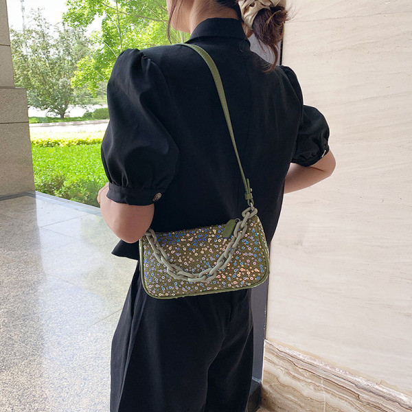 Geanta de dama din piele ecologica la zi cu model floral