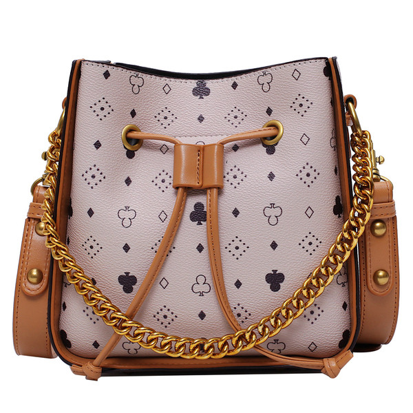 Geanta lata moderna de dama cu cravate si element metalic