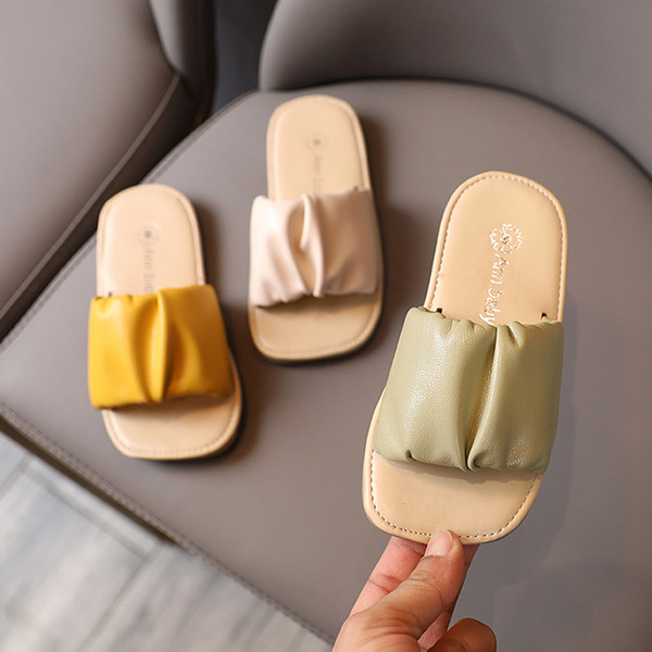 Καθημερινές παιδικές παντόφλες για παιδιά