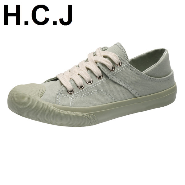 Γυναικεία αθλητικά παπούτσια με επίπεδη σόλα