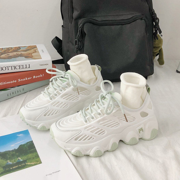 Αναπνεύσιμα γυναικεία πάνινα παπούτσια με τραχιά σόλα και κορδόνια