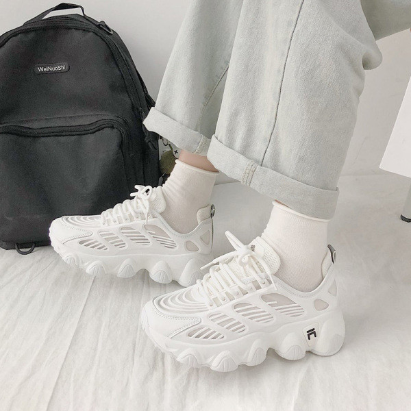 Αναπνεύσιμα γυναικεία πάνινα παπούτσια με τραχιά σόλα και κορδόνια