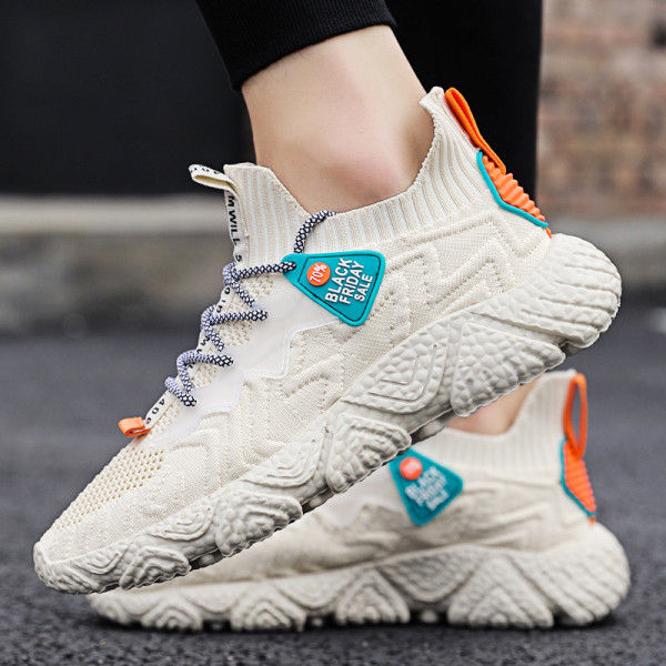 Vīriešu sporta kedas ar uzrakstu un augstu zoli