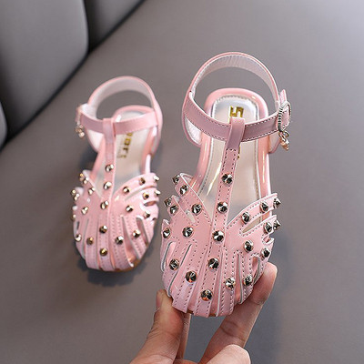 Modern csatos gyerekszandál lányoknak