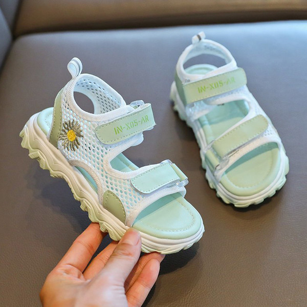 Casual παιδικά σανδάλια με λουράκια βελκρό και κεντήματα για κορίτσια