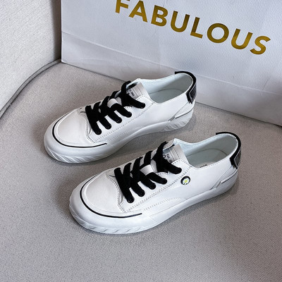 Γυναικεία casual αθλητικά παπούτσια από οικολογικό δέρμα με επίπεδη σόλα