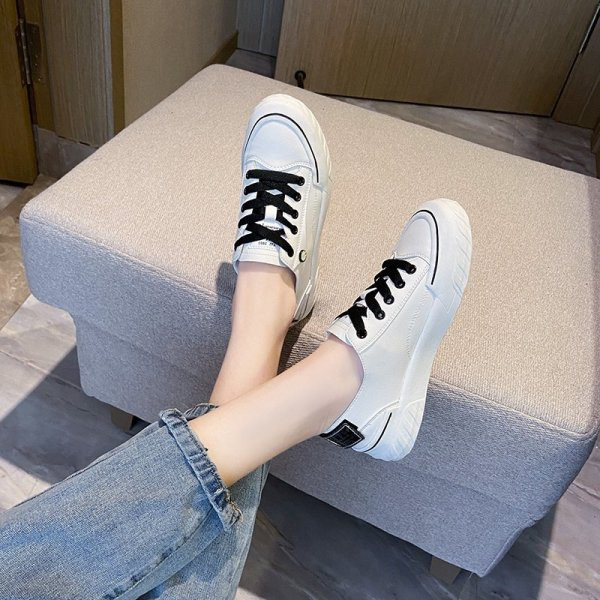 Γυναικεία casual αθλητικά παπούτσια από οικολογικό δέρμα με επίπεδη σόλα