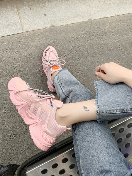 Νέο μοντέλο γυναικεία αθλητικά παπούτσια με χρωματιστά κορδόνια