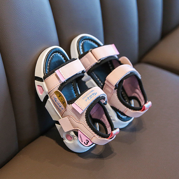 Σπορ και καθημερινά παιδικά σανδάλια για κορίτσια