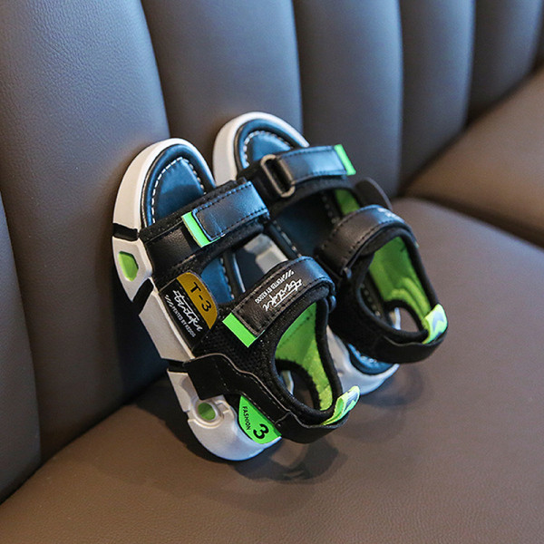 Σπορ και καθημερινά παιδικά σανδάλια για κορίτσια