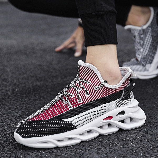 Moodsad kõrge tallaga meeste sporttossud