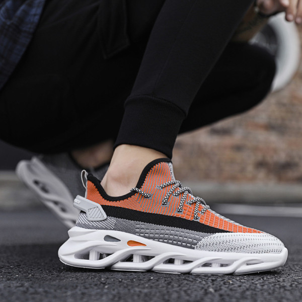 Moodsad kõrge tallaga meeste sporttossud