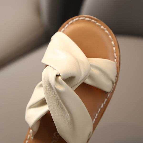 Papuci antiderapanti pentru copii pentru fete