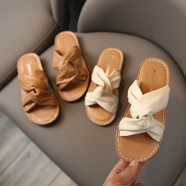 Papuci antiderapanti pentru copii pentru fete