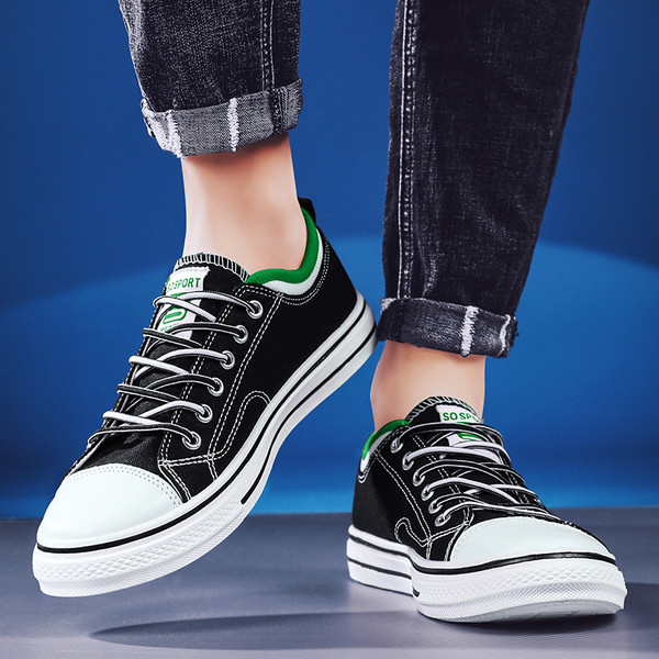 Ανδρικά αθλητικά παπούτσια με κέντημα