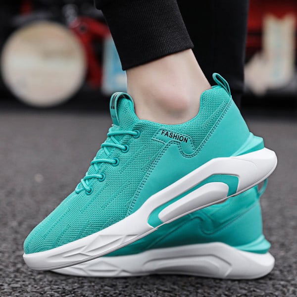 Moodsad paeltega meeste vabaaja tossud