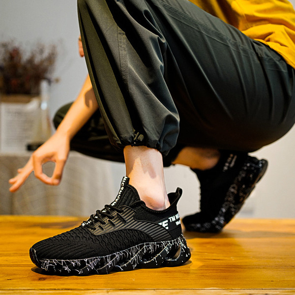 Ležerne muške tenisice s grubim potplatom