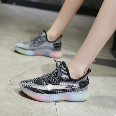 Adidasi moderni de dama cu broderie si talpa multicolora