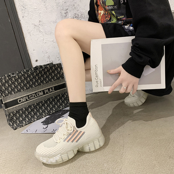 Αθλητικά και casual γυναικεία αθλητικά παπούτσια με κορδόνια