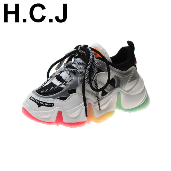 Hit adidași moderni de damă cu talpă aspră colorată