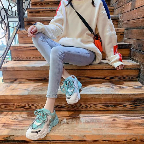 UUED Kareda ja värvilise tallaga naiste kevadtossud