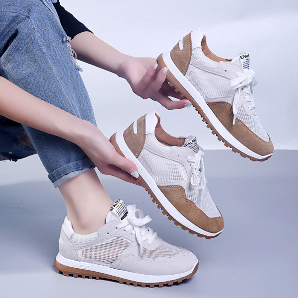 Naiste seemisnahast ja võrgust tossud