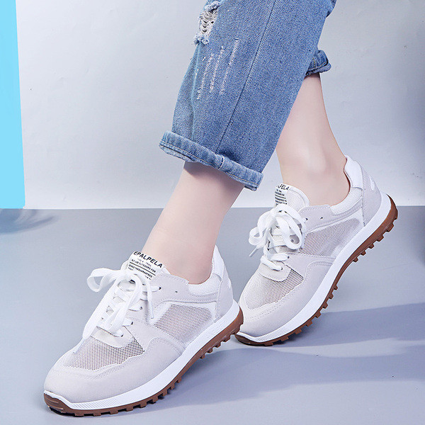 Naiste seemisnahast ja võrgust tossud