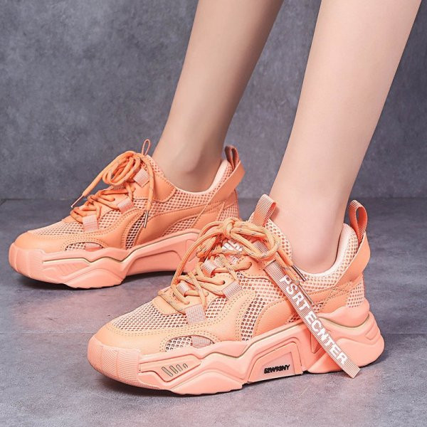 Αθλητικά και καθημερινά γυναικεία αθλητικά παπούτσια