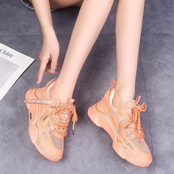 Αθλητικά και καθημερινά γυναικεία αθλητικά παπούτσια