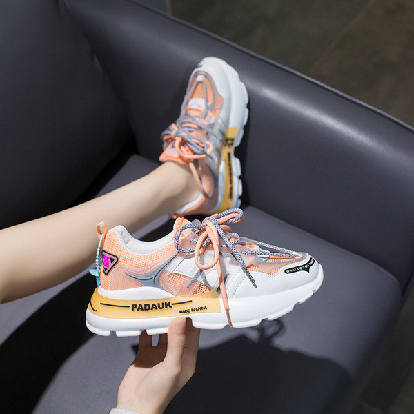 Tenisi dama de primavara cu cravate colorate