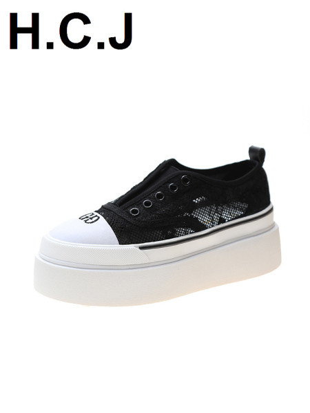 Adidași de damă din dantelă cu talpă plată înaltă