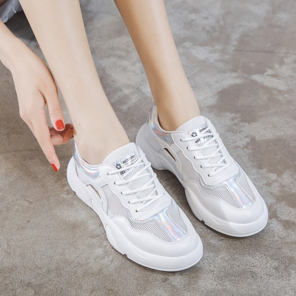 Tenisi casual dama confectionati din material respirabil cu efect olografic