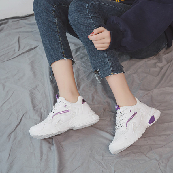 Kõrge tallaga sportlikud ja vabaaja naiste tossud