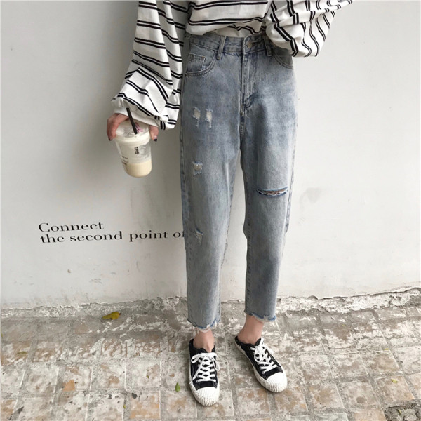 Blugi de dama model drept cu talie inalta si motive rupte