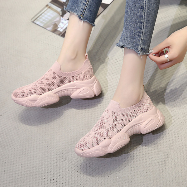 Naiste spordi- ja vabaaja sokid