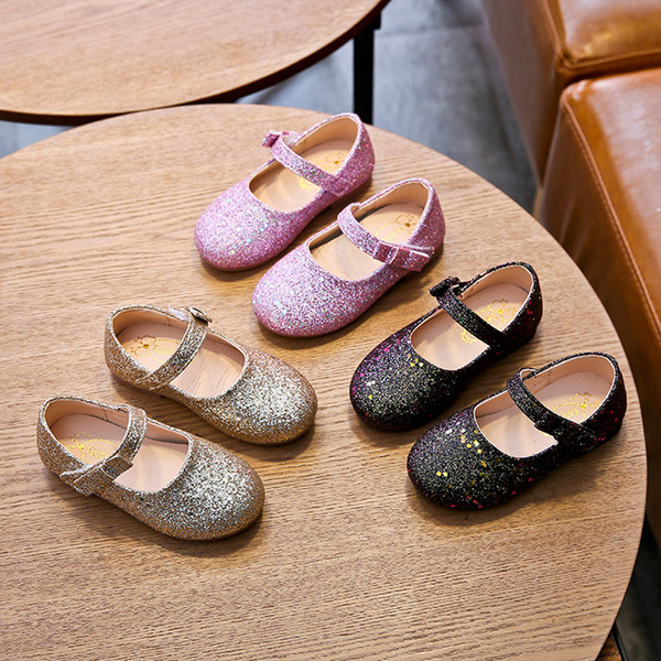 Pantofi pentru copii cu efect strălucitor și autocolante pentru fete