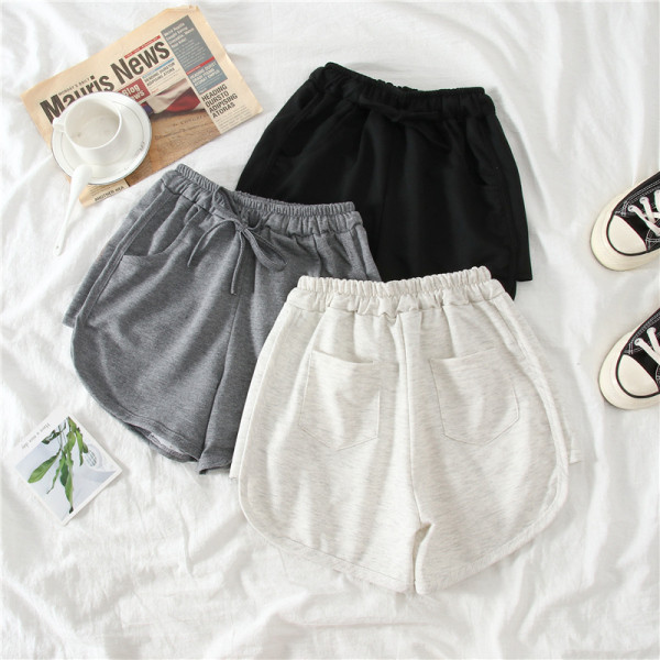 Moteriški sportiniai šortai elastingu juosmeniu