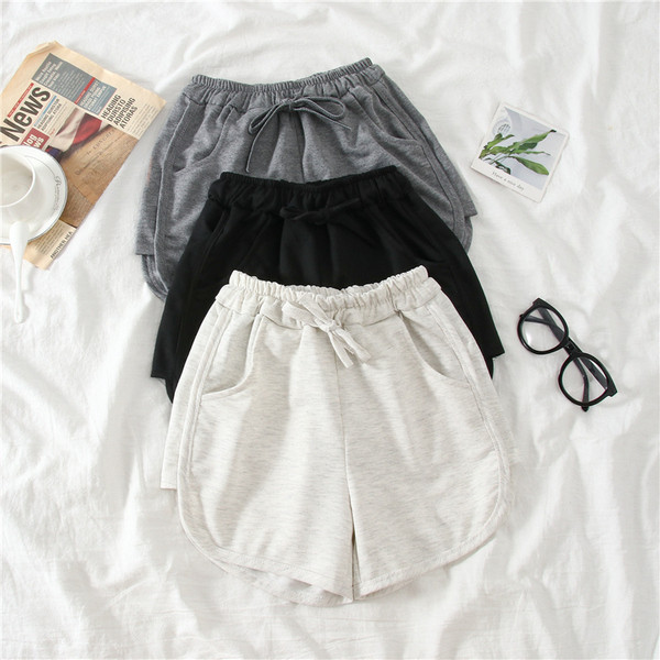 Moteriški sportiniai šortai elastingu juosmeniu