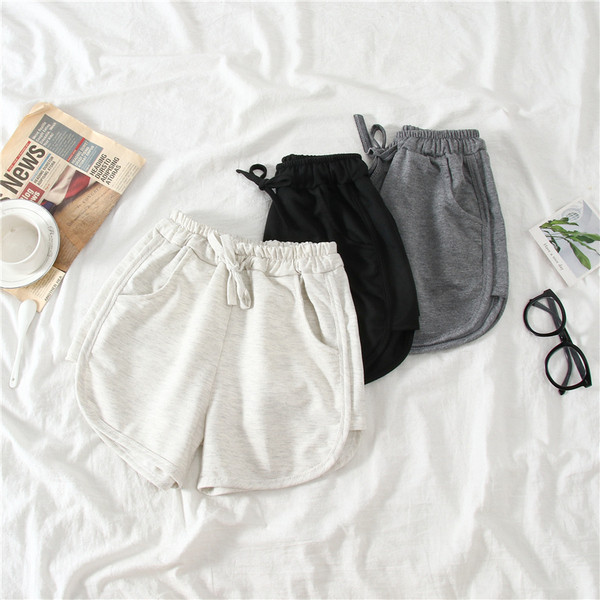 Moteriški sportiniai šortai elastingu juosmeniu