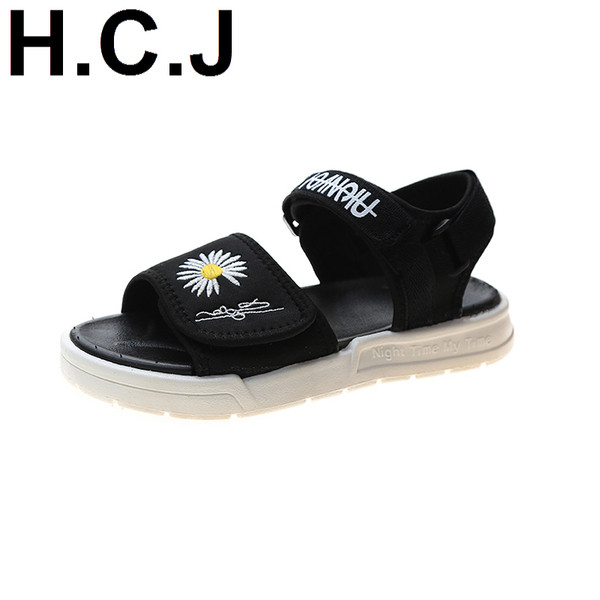 Sandale de dama moderne cu talpa plate si broderie colorata