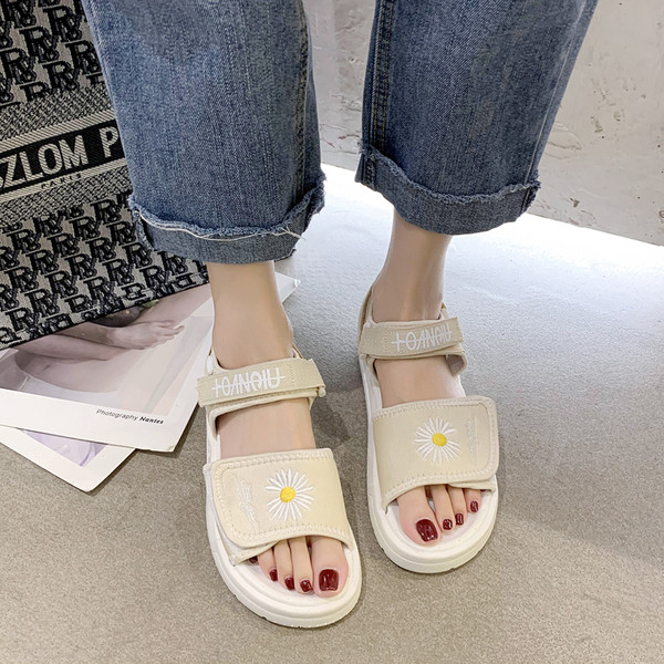 Sandale de dama moderne cu talpa plate si broderie colorata