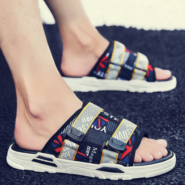 Papuci colorati pentru barbati cu talpa plate si petice