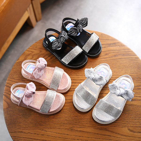 Sandale moderne pentru copii cu pietre și panglică