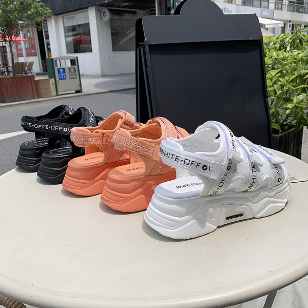 Sandale casual dama cu talpa inalta aspra si velcro