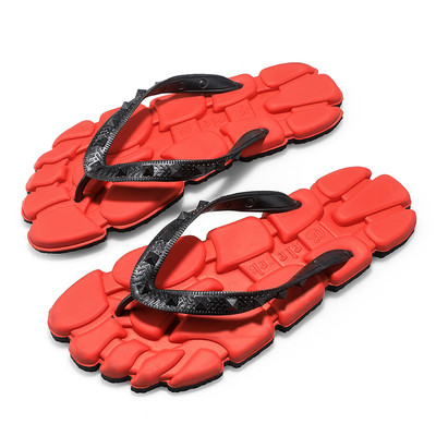 Meeste vabaaja sussid üle sõrme aasadega